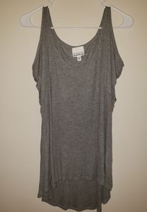 Bebe Kardashians cold shoulder tunic XS